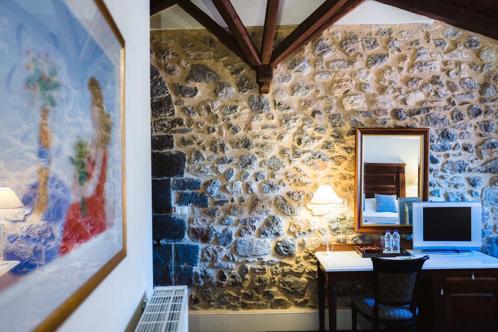 Trikolonion Country Stemnitsa Hotel Eksteriør billede